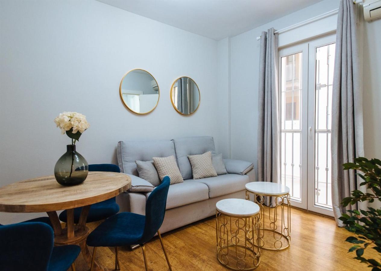 Feijoo Suite Apartment Séville Extérieur photo