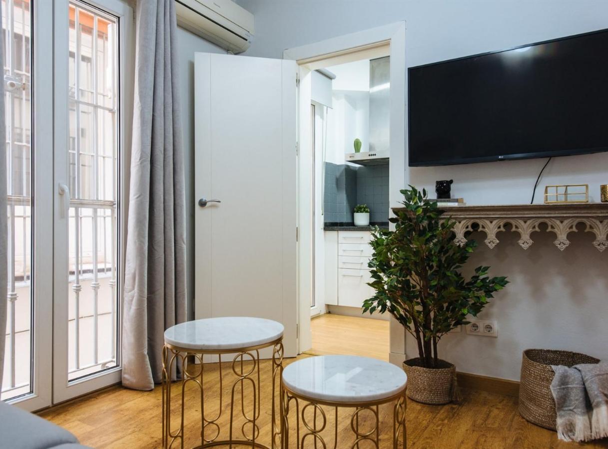 Feijoo Suite Apartment Séville Extérieur photo